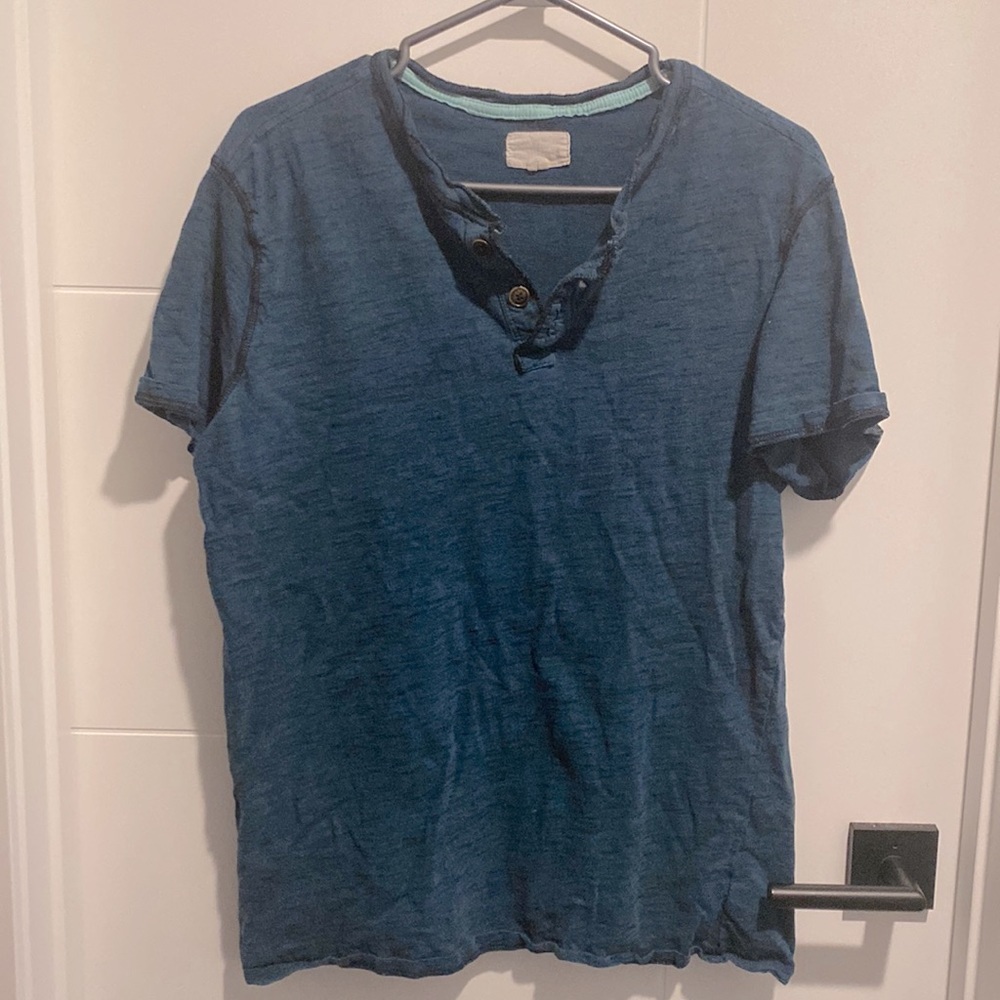 Distillery t shirt Color teal